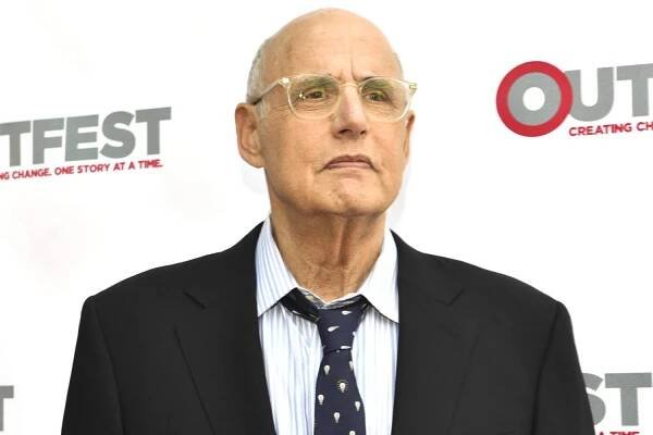 Jeffrey Tambor exits 'Transparent,' citing 'politicized atmosphere' on set