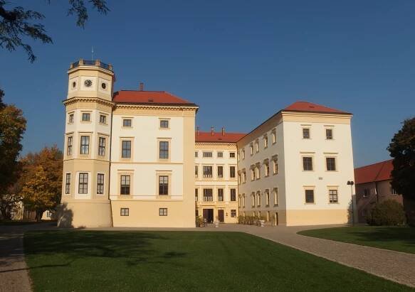 Národní ústav lidové kultury