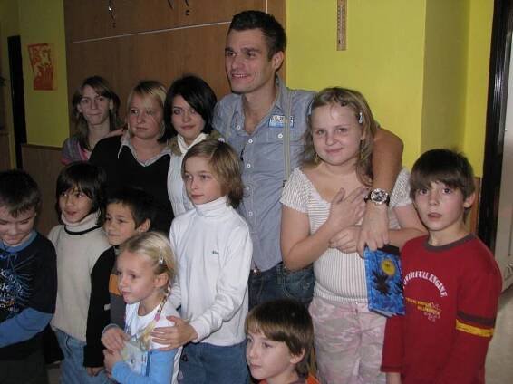 Finalisté Superstar nevydali v dětském domově ani hlásku
