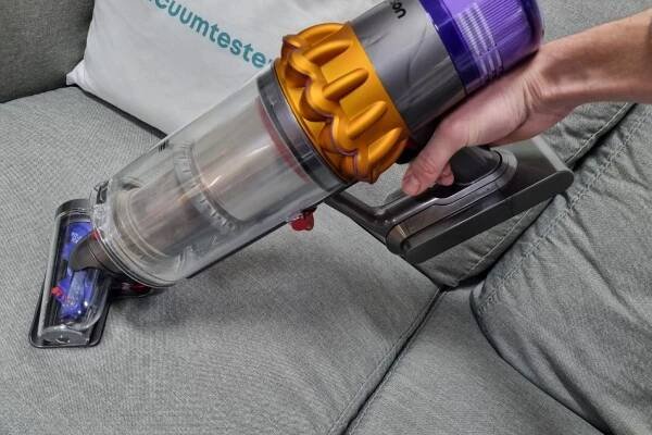 dyson v15 detect pet hair