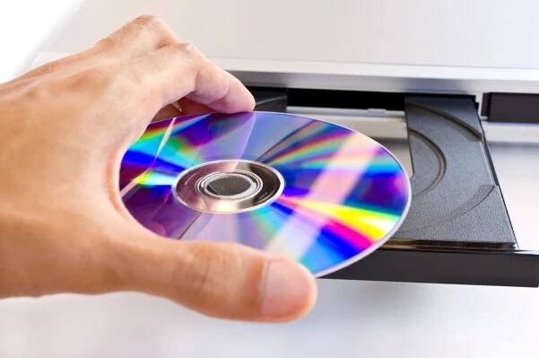 Uchovejte své vzpomínky v bezpečí: převod videí ze starších nosičů na DVD