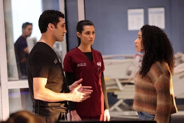 Nemocnice Chicago Med - A Penny for Your Thoughts, Dollar for Your Dreams (S09E08) (2024)