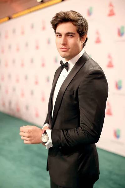 15th Annual Latin GRAMMY Awards - Green Carpet