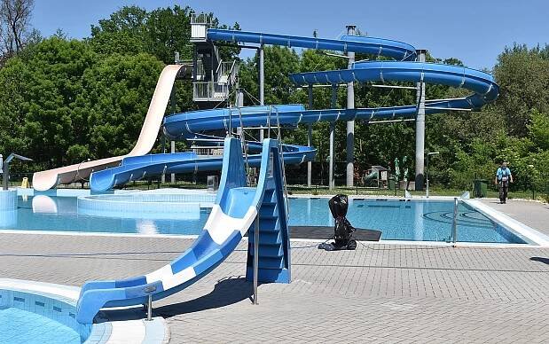 Novinky z koupališť: V Lounech se dnes otvírá, v Žatci budou tobogány zdarma
