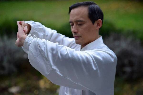 Teacher Zhu Lingtong - Qi Channel