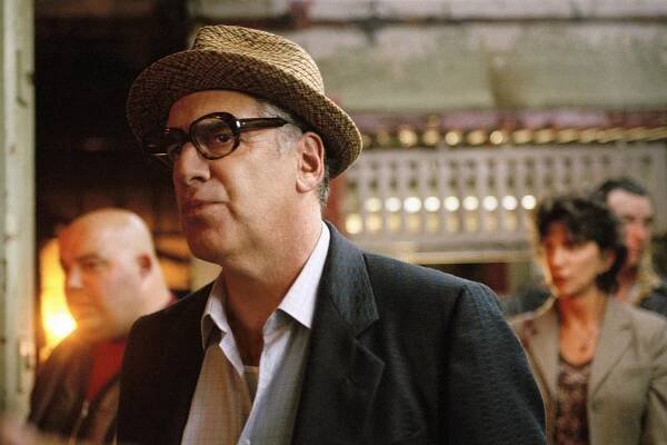 Jablko sváru - Z filmu - Elliott Gould