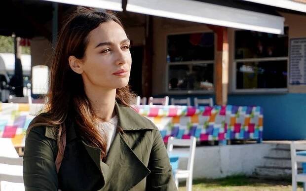 Siyah Beyaz Aşk - Episode 4 (E04) (2017)