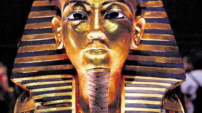 Při nepokojích v Egyptě ukradeno tisíc artefaktů