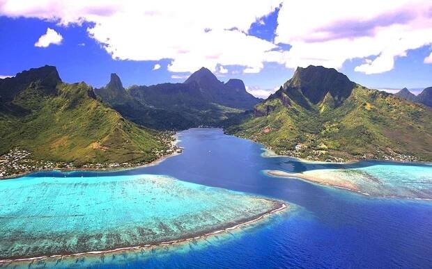 Tahiti vs Moorea: Best Things to Do