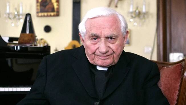 Rev. Georg Ratzinger, Choirmaster and a Pope’s Brother, Dies at 96