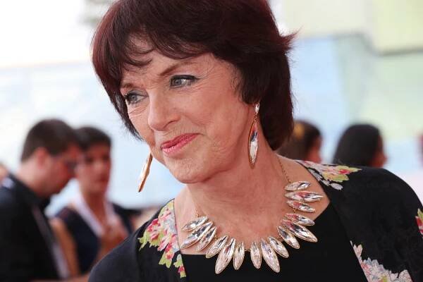 Anny Duperey : comment la comédienne a rencontré Jean-Luc Godard "par hasard"