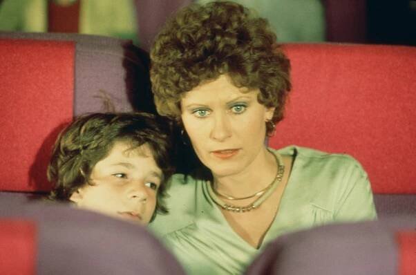 Brian Morrison, Susan Clark - Letiště 1975 - Z filmu
