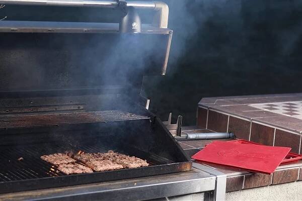 The Best Grilling Option: Cave Tools Barbecue Grill Light