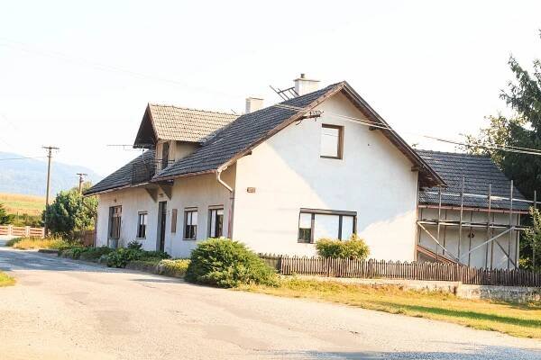 Soubor:Dolní Podůlší - čp. 7.jpg