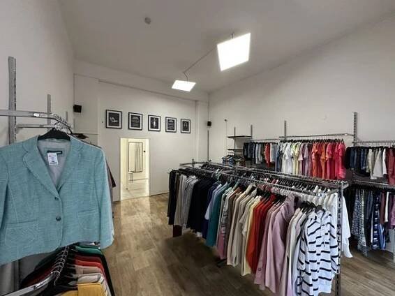 RELOOK | Dámský výběrový second hand foto 2