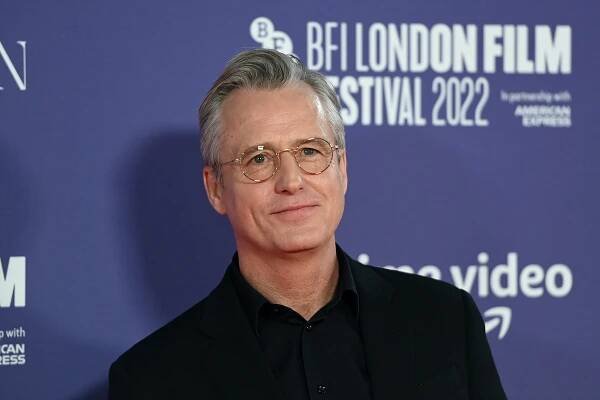 ‘My Policeman’: Linus Roache Worried About Having to Imitate Harry Styles Until the Director Gave Him Advice