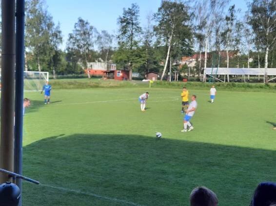 OBRAZEM: Patnáct let v dresu Libhoště. Dojatý „Eki“ po derby ukončil kariéru