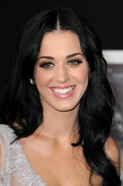 23 vlasových kreací věčně extravagantní a barevné Katy Perry