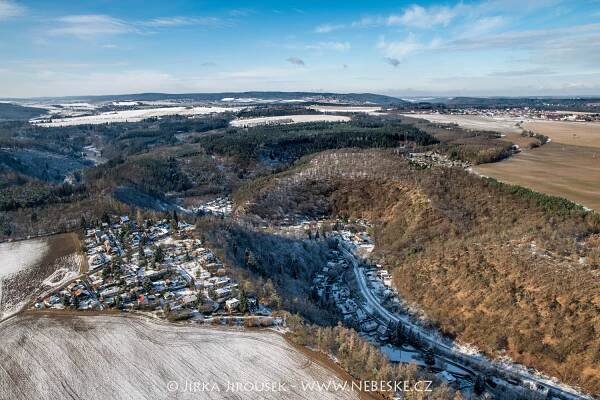 Měchenice v zimě J4264 - Letecké fotografie / Aerial Photography Jirka Jiroušek