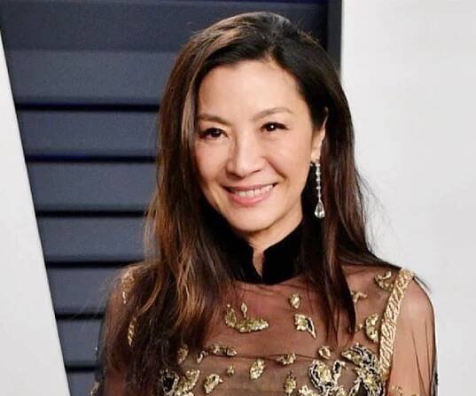 Michelle Yeoh Biography - Facts, Childhood, Family Life & Achievements