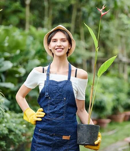 gardener-posing-with-flower-pot-emdr