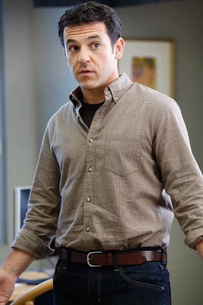 The Grinder - Buckingham Malice - Z filmu - Fred Savage