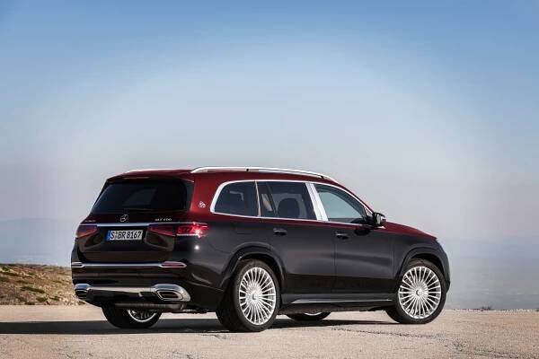 Mercedes-Benz GLS: Podrobné specifikace vozidel & Interaktivní nástroj pro srovnání