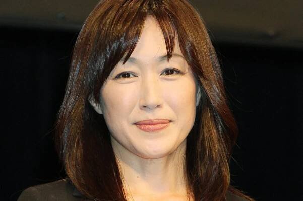 高島礼子さん（時事）