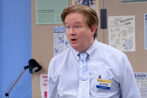 Mark McKinney in Superstore