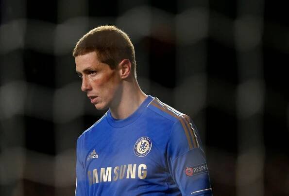VIDEO Výsměch fanoušků: Torres je ten nejlepší obránce