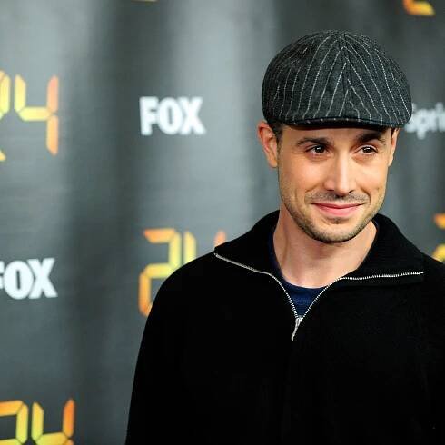 Freddie Prinze Jr. Was Never Supposed to Be Sandy on ‘Friends’. Tom Hanks Was.