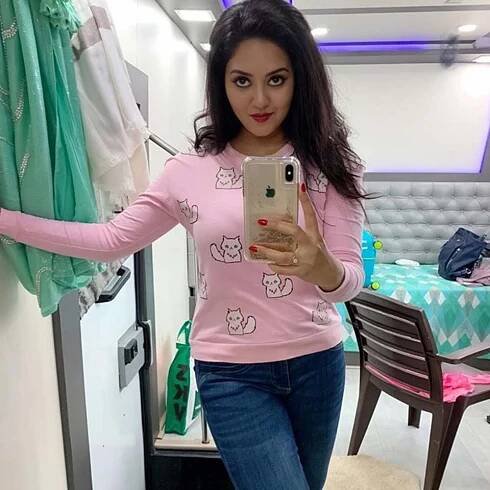 Vidya pradeep hot look