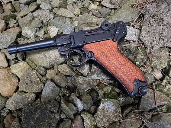 Denix Parabellum Luger P08