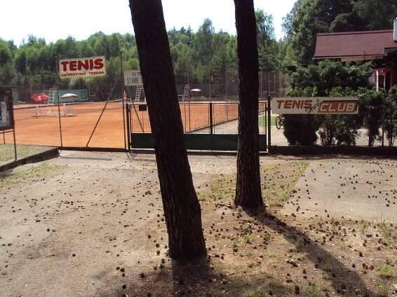 Soubor:Staré Splavy Tenis club.jpg – Wikipedie