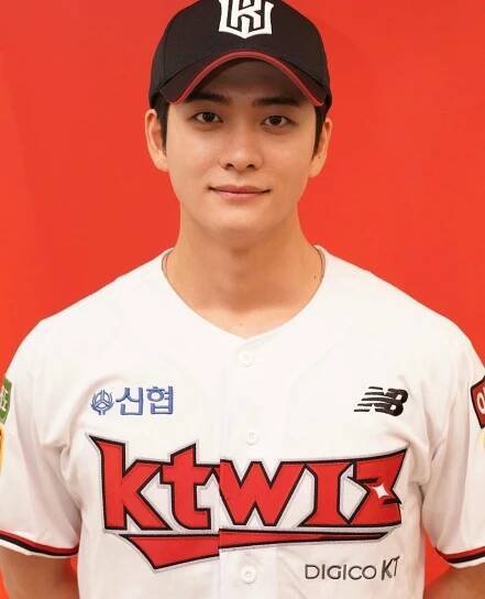 kto940620 - Instagram 2022