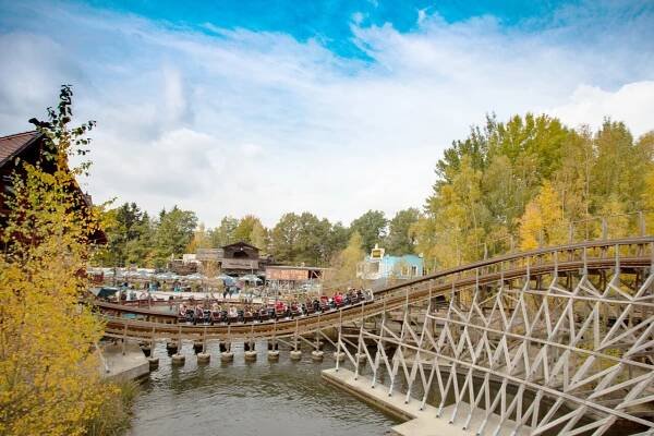 Dřevěné Coaster „El Toro“ - Vítejte v prvním rodinném zábavním parku v Sasku