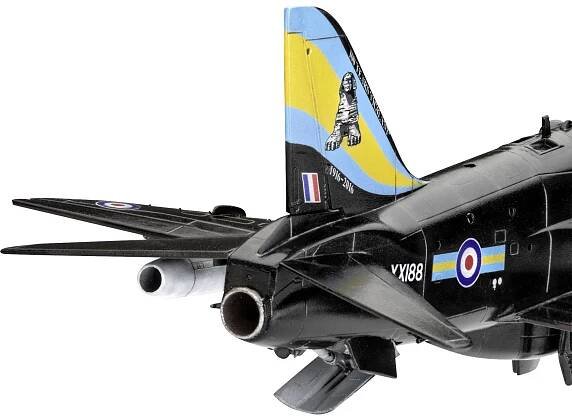Revell 04970 BAe Hawk T.1 model letadla, stavebnice 1:72
