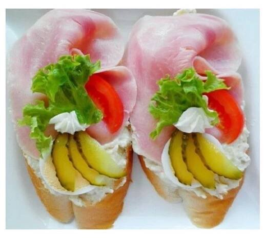 chlebicek sunkovy na salate