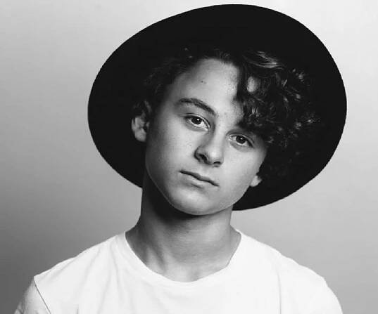 Wyatt Oleff Biography - Facts, Childhood, Family Life & Achievements
