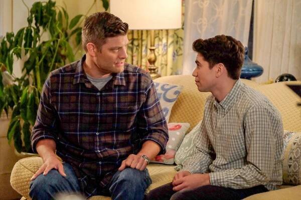The Real O'Neals - The Real Acceptance - Z filmu - Jay R. Ferguson, Noah Galvin