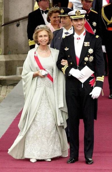Spanish Floral Tiara | The Royal Watcher