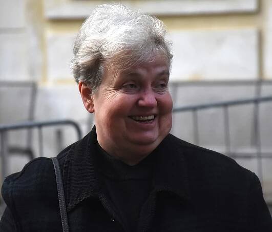 Komentář: Vítejte v České vulgární republice. "Žijeme v nejlepším z možných světů," říká Drábová