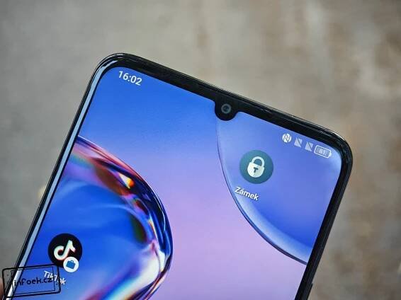 RECENZE: TCL 40 SE – pod 4 500 Kč nabízí stereo, 6/256 GB a NFC – Infoek.cz