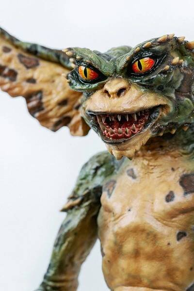 Steve Wang design Gremlins 2 replica by Sacha Feiner