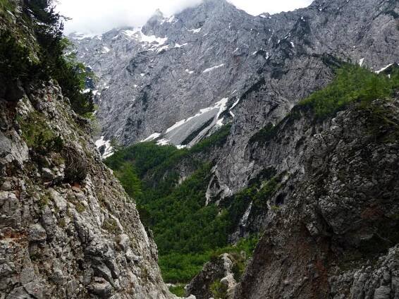 Túra: Logarska dolina – vodopád Rinka a Okrešelj | HIKING.SK