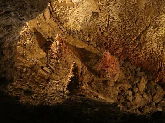 Fotogalerie • Národní přírodní památka Zbrašovské aragonitové jeskyně (Chráněné území) • Mapy.com