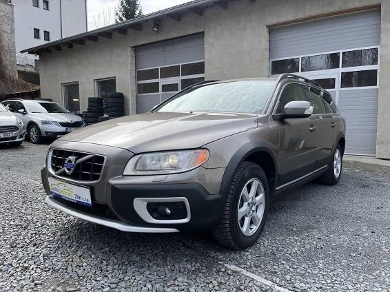 Volvo XC70 2,4 D5 151Kw AWD,ČR, KŮŽE, AUT