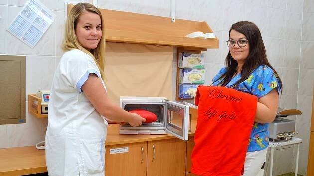 Ohřívač ručníků zvýší komfort v péči o nejmenší pacienty