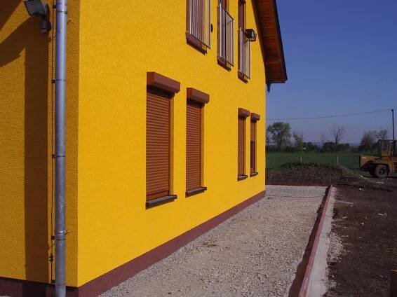 Venkovní žaluzie, garážová vrata, žaluzie | Znojmo - Reference