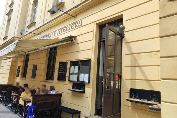 Hospůdka V Ateliéru foto 1